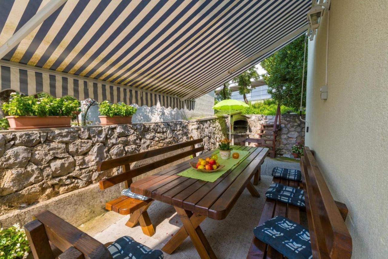 Two-Bedroom Apartment In Crikvenica Lxxxix Dramalj Eksteriør billede