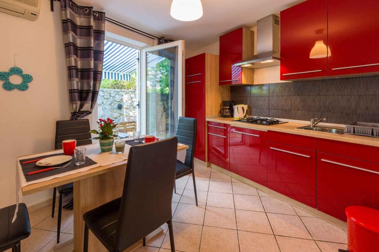 Two-Bedroom Apartment In Crikvenica Lxxxix Dramalj Eksteriør billede